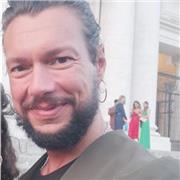 Esperto dell' apprendimento dà lezioni di Italiano e Latino a studenti di scuole medie e superiori.Matematica (elementari,medie)